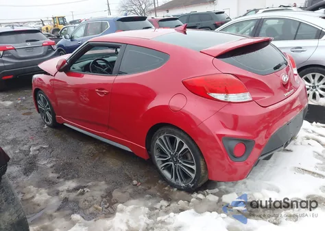 2016 Hyundai Veloster Turbo z USA, uszkodzony, nr VIN KMHTC6AE3GU260957